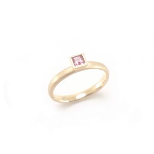 Pink Saphir-Ring